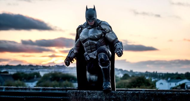 Jouez aux justiciers grâce à la tenue imprimée de Batman!
